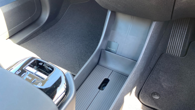 Volvo EX30 200kW SM Extended Range Ultra 69kWh 5dr Auto Electric Estate